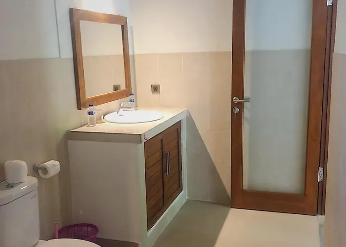 Vina House ヴィラ *